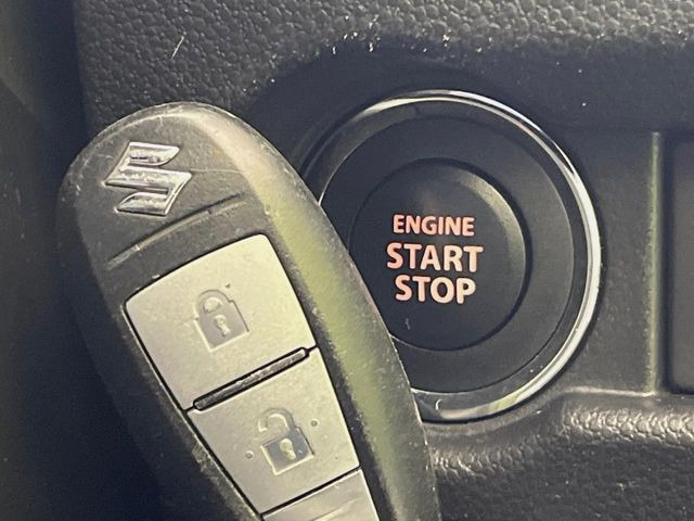 �y�L�[���X�X�^�[�g�V�X�e���z�J�o����|�P�b�g�ɓ��ꂽ�܂܂ł��h�A�̎{���E�������\�ȃX�}�[�g�L�[�𑕔��B�G���W���̃I���E�I�t�����J�M�����o���K�v����������Ƃ��Ă��֗��ł���