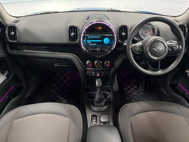 輸入車グループ総在庫数約2,000台!全国の系列店からメーカー・車種問わずご紹介出来るので、あなたにピッタリのお車が見つかるはずです♪まずはお問い合わせ下さい☆