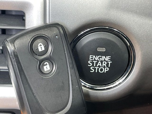 �y�L�[�t���[�V�X�e���z�J�o����|�P�b�g�ɓ��ꂽ�܂܂ł��h�A�̎{���E�������\�ȃX�}�[�g�L�[�𑕔��B�G���W���̃I���E�I�t�����J�M�����o���K�v����������Ƃ��Ă��֗��ł���