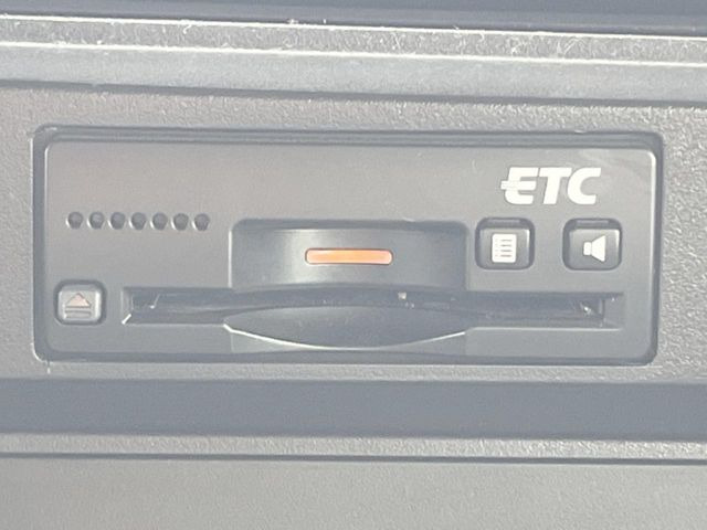 【ETC】高速道路の料金所をストレスなく通過!話題のスポットやサービスエリアに多い「スマートIC」利用時は必須のアイテムです。当店でセットアップを実施、ご納車当日からすぐにご利用いただけます!