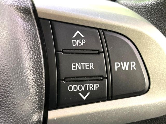 【ステアリングスイッチ】運転中、前方から目線をそらすことなく、オーディオ等の操作が可能な便利機能!安心&快適なドライブを演出してくれます♪