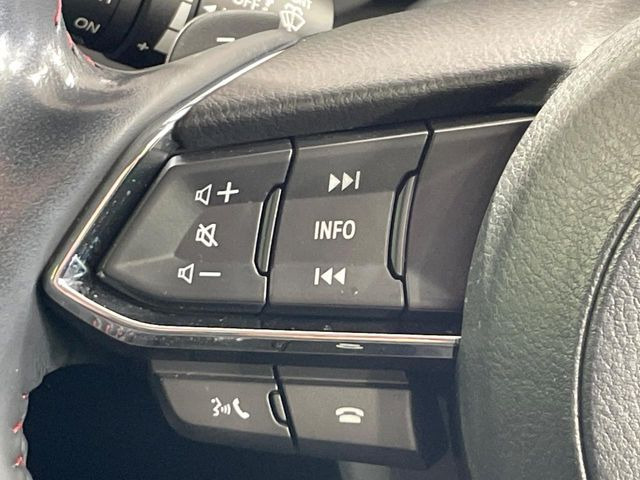 【マツダ・レーダークルーズコントロール】高速道路での長距離走行が楽に!自動で速度を保つクルーズコントロールが、衝突軽減システムと連携し、前方の車両を感知して車間を保つように速度調節してくれます!!