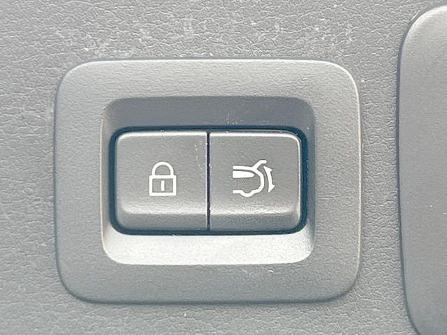 �y�p���[�o�b�N�h�A�z�X�}�[�g�L�[��^�]�Ȃ̃{�^�������������Ń��A�Q�[�g�������ŊJ���܂�!�ו��������Ă��鎞��A�����ʒu�ɂ���o�b�N�h�A��߂�ۂɕ֗��ȋ@�\�ł���