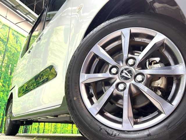 �y����14�C���`�A���~�z�C�[���z�O�ςɃ}�b�`���������A���~�z�C�[���𑕒����Ă���܂��B�e��ЊO�A���~�z�C�[����A�X�^�b�h���X�^�C�����戵�����Ă���܂��B���񂲑��k����������