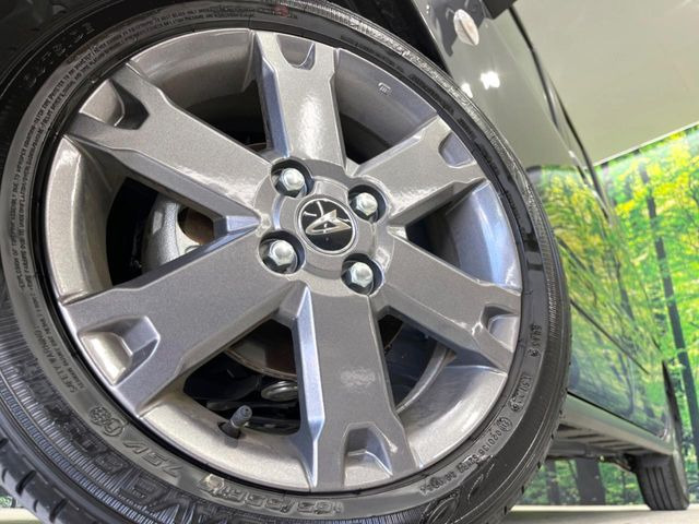 �y����15�C���`�A���~�z�C�[���z�O�ςɃ}�b�`���������A���~�z�C�[���𑕒����Ă���܂��B�e��ЊO�A���~�z�C�[����A�X�^�b�h���X�^�C�����戵�����Ă���܂��B���񂲑��k����������