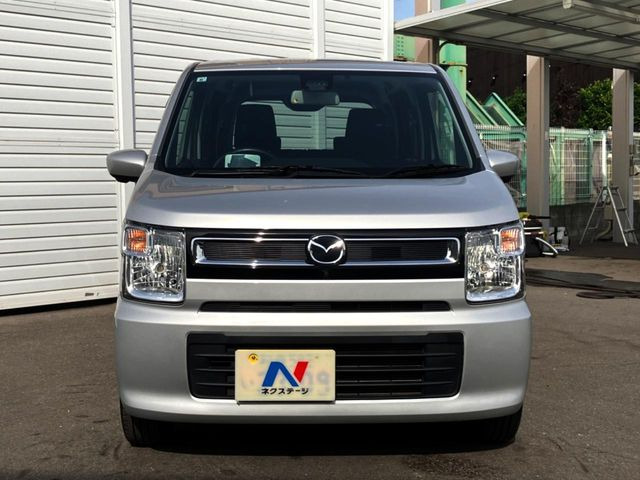 弊社では、全車『修復歴なし』のお車のみ取り扱っております。専任バイヤーによる厳選した仕入れの後、入庫後の車両チェックを行い、ネクステージが認定した高品質な中古車をご提供しております。