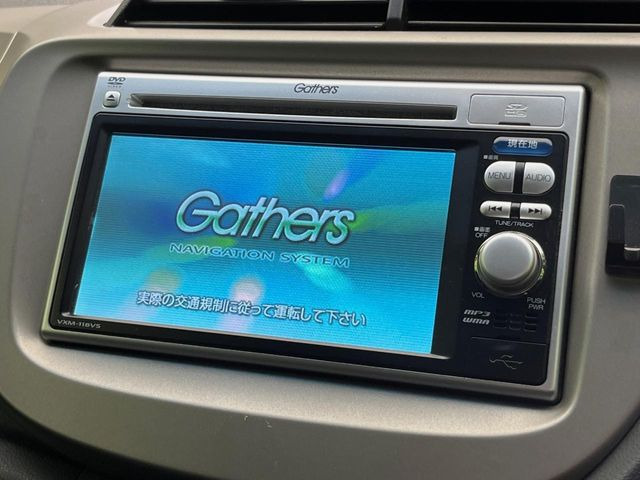 �y�����i�r�z�l�C�̏����i�r�𑕔����Ă���܂��B�i�r�̎g���₷���͂������A�I�[�f�B�I�@�\���[��!�L�����v�◷�s�͂������A�ʋ΂┃�����ȂǕ��i�̃h���C�u���y�����Ȃ�͂���