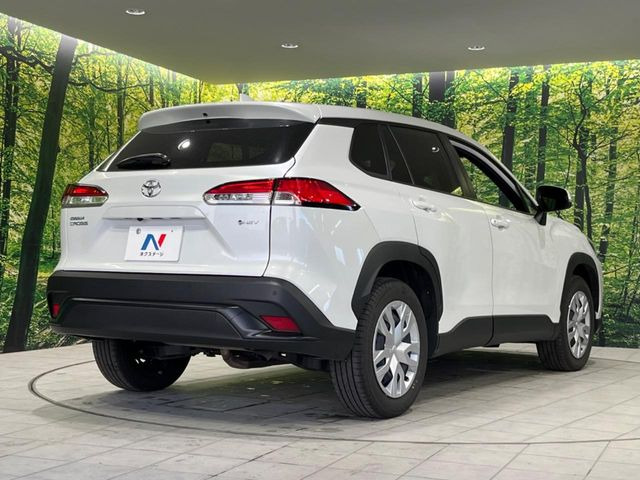 ☆全国のネクステージからお取り寄せが可能※!遠方の店舗に展示してあるクルマが気になる場合も、最寄りの店舗でご覧いただくことが可能です!是非私たちに要望をお聞かせください!※別途費用