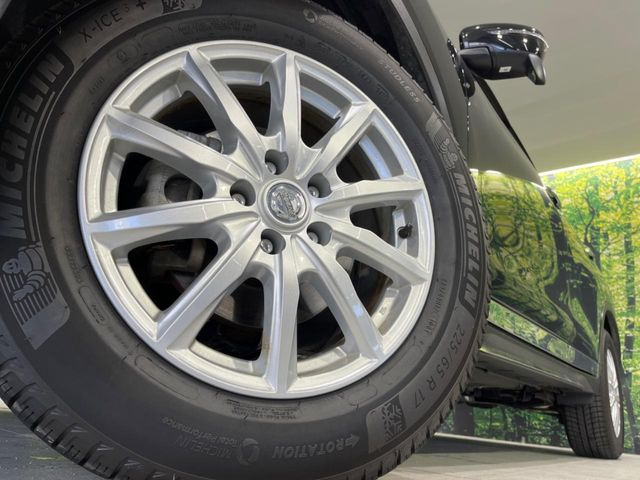 �y����17�C���`�A���~�z�C�[���z�O�ςɃ}�b�`���������A���~�z�C�[���𑕒����Ă���܂��B�e��ЊO�A���~�z�C�[����A�X�^�b�h���X�^�C�����戵�����Ă���܂��B���񂲑��k����������