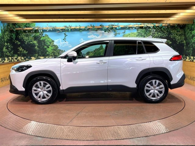 高透明度のガラス皮膜で撥水はもちろん、上質なツヤ・光沢を実現。紫外線や酸性雨から大切な愛車を保護し、色あせ・劣化を防止。「弾スプラッシュコート」、「弾プリミッサコート」からお選びいただけます。