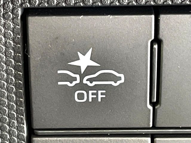 �y�X�}�[�g�A�V�X�g�z���s���ɑO���̎ԗ�����F�����A�Փ˂������Ȏ��͌x��ƃu���[�L�ŏՓˉ���Ɣ�Q�y�����A�V�X�g�B�����S�Ƀh���C�u�����y���݂��������܂��B