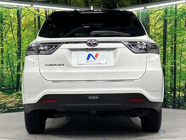 安心の最長10年・走行無制限保証(有償)をご用意。保証内容も充実はもちろん、無料点検&オイル交換や、年中無休の全国・24時間ロードサービスも付帯されておりますのでご安心下さい。