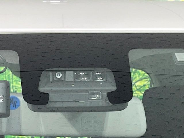 �y�X�Y�L �Z�[�t�e�B�T�|�[�g�z���s���ɑO���̎ԗ�����F�����A�Փ˂������Ȏ��͌x��ƃu���[�L�ŏՓˉ���Ɣ�Q�y�����A�V�X�g�B�����S�Ƀh���C�u�����y���݂��������܂��B