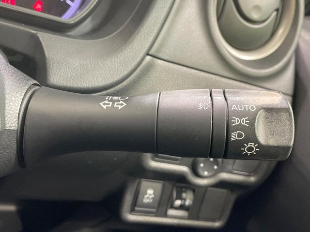 �y�I�[�g���C�g�z����̖��邳�ɉ����Ď����Ńw�b�h���C�g�̓_���E�������ł���@�\�ł�!���C�g�̕t���Y��E�����Y��Ȃǂ������Ȃ�A�J�̓���[���̑��s�����S!�g���l���ʉߎ����֗��ł��ˁ�