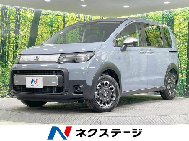 フリード(ホンダ) 1.5 e:HEV クロスター 中古車画像