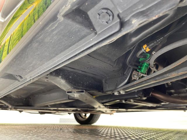 高透明度のガラス皮膜で撥水はもちろん、上質なツヤ・光沢を実現。紫外線や酸性雨から大切な愛車を保護し、色あせ・劣化を防止。「弾スプラッシュコート」、「弾プリミッサコート」からお選びいただけます。