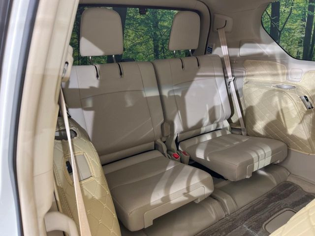3列目シートはもちろん状態良好☆大人でもゆったりと座って頂けますので、大人数でのお出かけもラクラクです♪ご家族で、気の知れた仲間で、ドライブに行くのが楽しみですね♪
