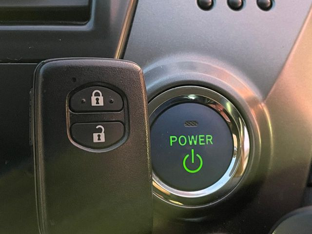 �y�X�}�[�g�L�[�z�J�o����|�P�b�g�ɓ��ꂽ�܂܂ł��h�A�̎{���E�������\�ȃX�}�[�g�L�[�𑕔��B�G���W���̃I���E�I�t�����J�M�����o���K�v����������Ƃ��Ă��֗��ł���