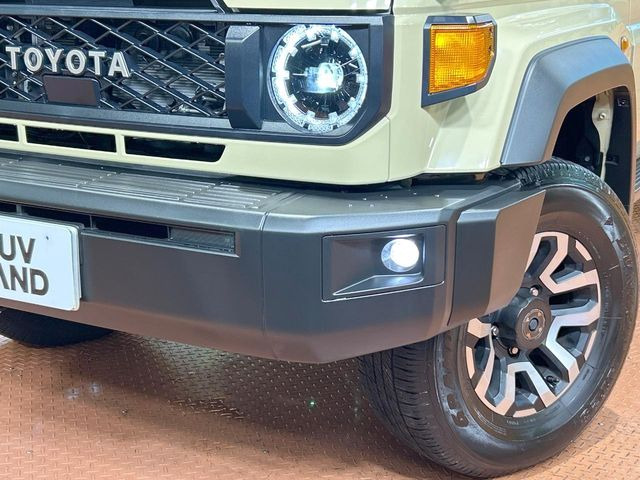 �yLED�w�b�h���C�g�z���V����ԑ��s�����ǍD�Ȏ��E���m�ۂ����S���ĉ^�]�ł��鍂�P�xLED�w�b�h���C�g�𑕔�!�_�����x�������A����d�͂��}�����Ă��܂��B