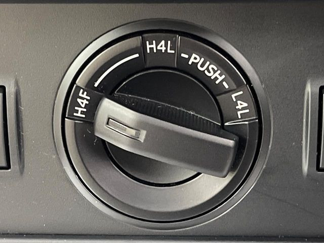 4WD�̂��Ԃł��̂ŁA�ᓹ�ł����S�ł���~��n�n��ɂ��Z�܂��̕��ȊO�ɂ��A�E�B���^�[�X�|�[�c����̕���~��n��֋A�Ȃ����@�������ɂ���������!