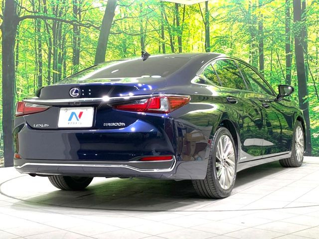 ☆全国のネクステージからお取り寄せが可能※!遠方の店舗に展示してあるクルマが気になる場合も、最寄りの店舗でご覧いただくことが可能です!是非私たちに要望をお聞かせください!※別途費用