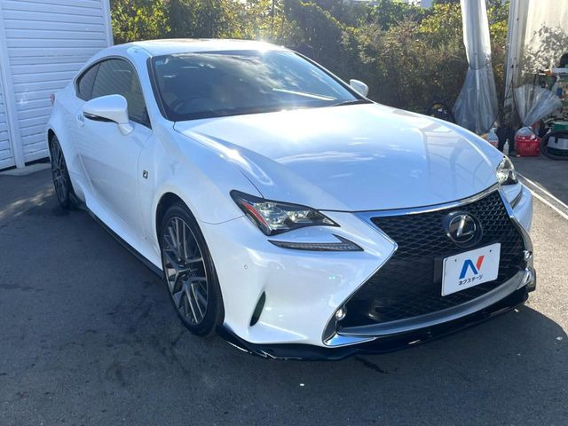 高透明度のガラス皮膜で撥水はもちろん、上質なツヤ・光沢を実現。紫外線や酸性雨から大切な愛車を保護し、色あせ・劣化を防止。「弾スプラッシュコート」、「弾プリミッサコート」からお選びいただけます。