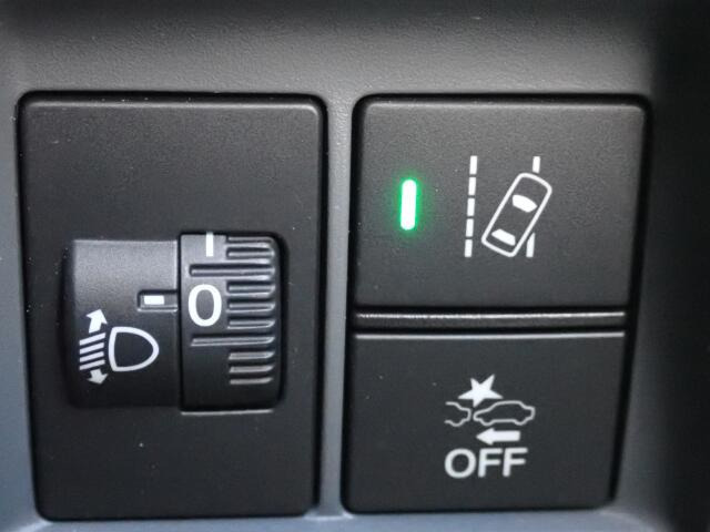 �Փˉ���y���u���[�L�A���s���ɑO���̎ԗ�����F�����A�Փ˂������Ȏ��͌x��ƃu���[�L�ŏՓˉ�����A�V�X�g�B�����S�Ƀh���C�u�����y���݂��������܂���