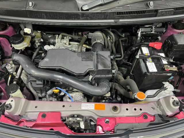 親切・丁寧な専門メカニックスタッフが応対!・車検・点検整備・事故等の修理などアフターサービスも安心。お車のカスタマイズもネクステージのサービススタッフまでご相談ください!