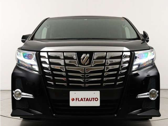 大迫力のフロントフェイスです!状態は非常にいいですが、コーティング施工により更なる質感をご提供できます。プランは数多く御座いますので、お気軽にお申し付けください!