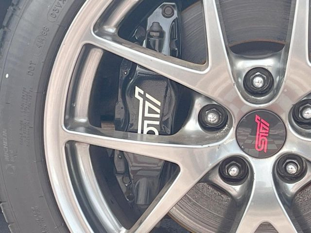 �y�u�����{���L�����p�[�z�n�C�p���[�ԗ��ɂ͋��͂ȃu���[�L���K�{!���E�̃X�[�p�[�J�[�ɂ��̗p�����C�^���A�̍������[�J�[�u�u�����{�v�𑕒�!�F�N�₩�ȃL�����p�[���X�|�[�e�B�Ȉ�ۂ��������Ă܂���