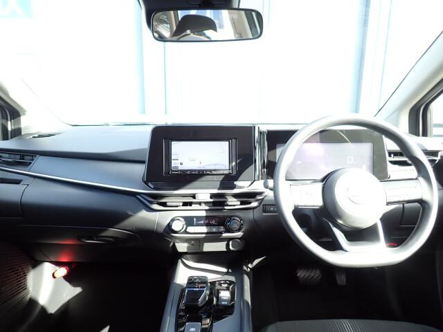 �C���p�l�摜�ɂȂ�܂��B�ԓ��͐��Ǝ҂ɂĎ����N���[�j���O�{�H�ς݂Ȃ̂ŁA��ϐ����ł��B