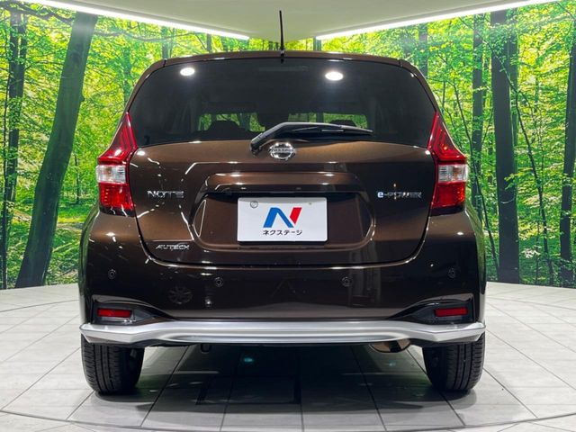 安心の最長10年・走行無制限保証(有償)をご用意。保証内容も充実はもちろん、無料点検&オイル交換や、年中無休の全国・24時間ロードサービスも付帯されておりますのでご安心下さい。