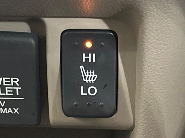 �y�V�[�g�q�[�^�[�z�������ɏd�󂷂�V�[�g�q�[�^�[!�G�A�R����葁�����܂��Ă����̂Ŋ�����̐l�����S�ł��ˁ�G�A�R���̉����͊������邩����A�Ƃ������ɂ����������߂ł��B