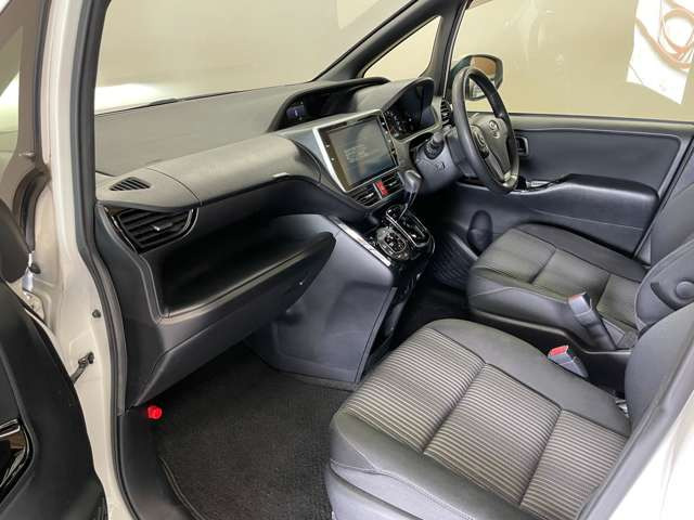 広々とした空間で、手軽にお荷物を出し入れ可能です!!