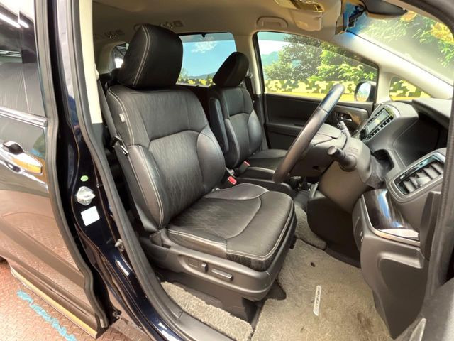 �y�n�[�t���U�[�V�[�g�z�������ƍ���S�n�𗼗������l�C�̃V�[�g���w�ʁE���ʂ̃t�@�u���b�N�f�ނ́A�ʋC���̗ǂ��⊊��ɂ����ɗD��Ă��܂��B�C���╞���ɍ��E���ꂸ���K�ɂ���肢�������܂��B