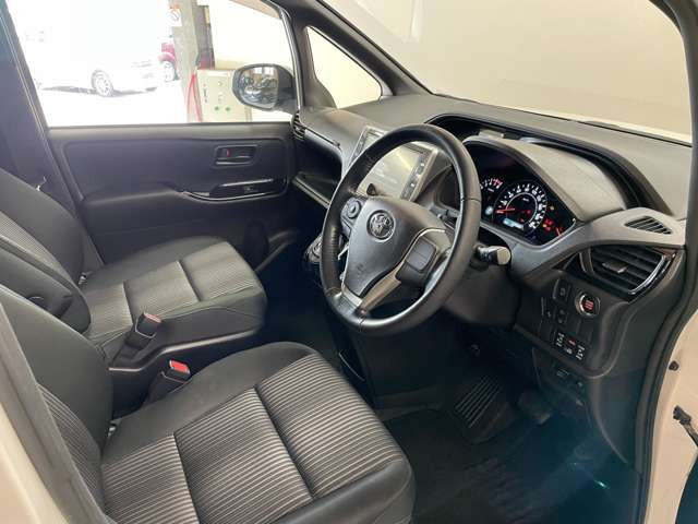 広々とした空間で、手軽にお荷物を出し入れ可能です!!