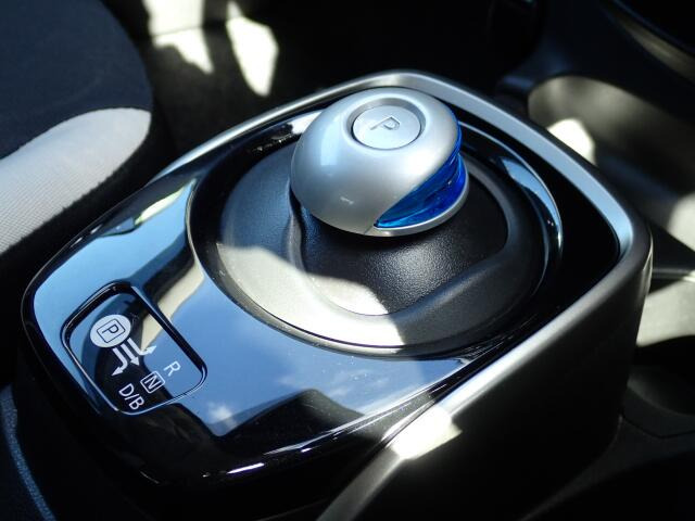 �V�t�g�m�u�̓X�����Ȃ��A���ꂢ�ȏ�Ԃł��B���ł��G��镔�������ꂢ���Ƒ�؂ɏ���Ă������Ƃ�������܂���B