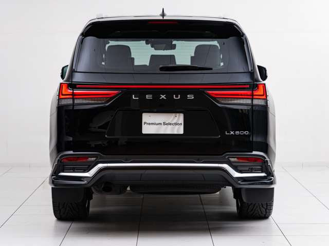 【 安心の最大381項目対象の有料保証 】エンジンやミッション等の機関系はもちろん、純正ナビやエアコンなどあらゆる部位が対象。年間あたり300万円の保証、24時間対応の窓口有、さらにタイヤ保証付き!