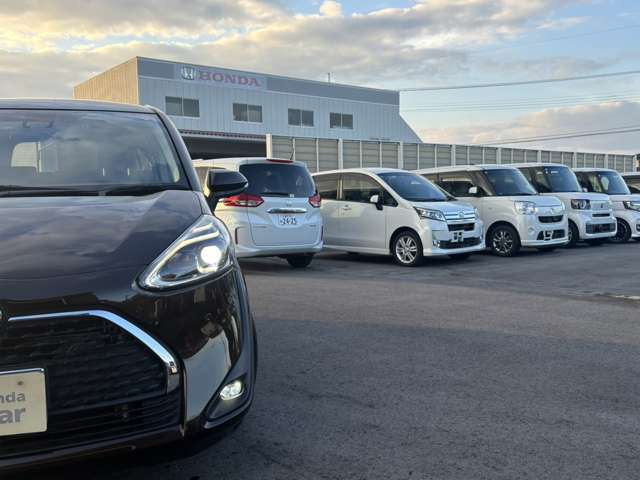 シエンタハイブリッド 1.5 ファンベース G クエロ