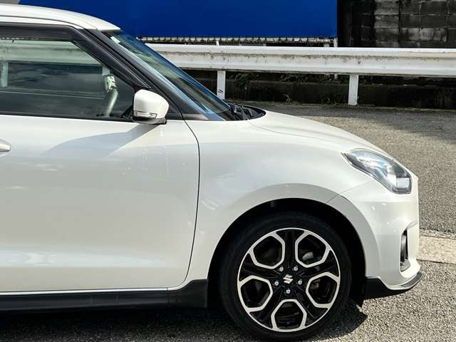 ���Ђ́A���q���܂̃j�[�Y�ɂ������o����悤�A�L�x�ȎԎ����葵���Ă���܂��B����芷���̍ۂ��A����A��낵�����肢�������܂��B