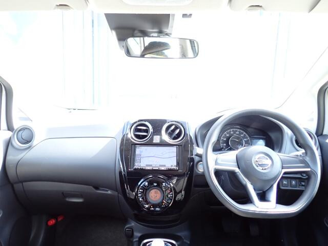 �C���p�l�摜�ɂȂ�܂��B�ԓ��͐��Ǝ҂ɂĎ����N���[�j���O�{�H�ς݂Ȃ̂ŁA��ϐ����ł��B