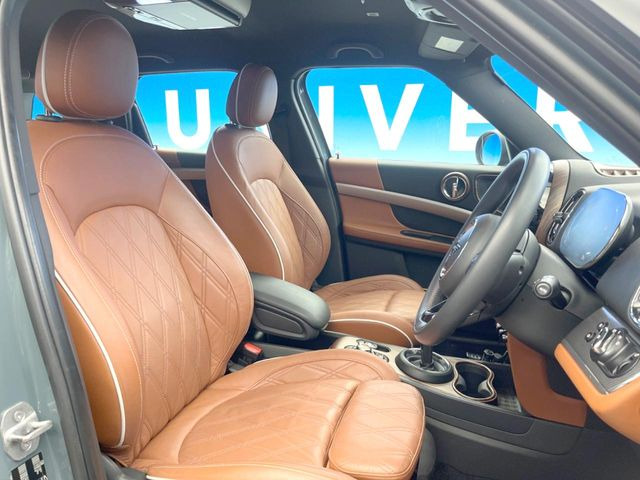 ●レザーシート:高級感漂うレザーシートは、使用感も少なく良好なコンディションを保っております!その他、気になる箇所がございましたらお気軽にお問合せ下さい!