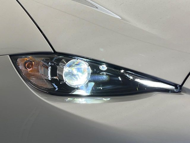 �yLED�w�b�h���C�g�z���V����ԑ��s�����ǍD�Ȏ��E���m�ۂ����S���ĉ^�]�ł��鍂�P�xLED�w�b�h���C�g�𑕔�!�_�����x�������A����d�͂��}�����Ă��܂��B