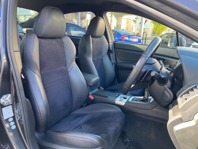 �^�]�Ȃ܂��ɂ͏\���ȃX�y�[�X������A�啿�ȕ��ł��������^�]���Ă�����������ł��B