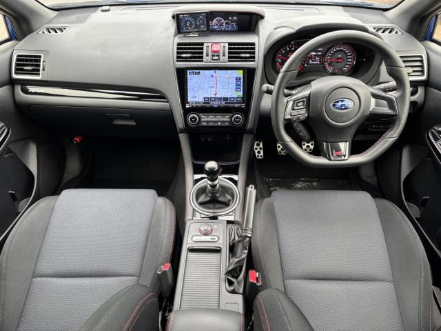 WRXSTI 2.0 タイプ RA-R 4WD