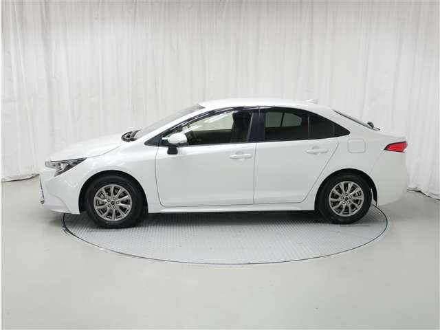 カローラ1.8 ハイブリッド G E-Four 4WD