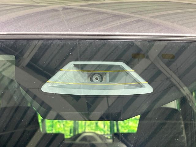 【スズキ セーフティサポート】走行中に前方の車両等を認識し、衝突しそうな時は警報とブレーキで衝突回避と被害軽減をアシスト。より安全にドライブをお楽しみいただけます。