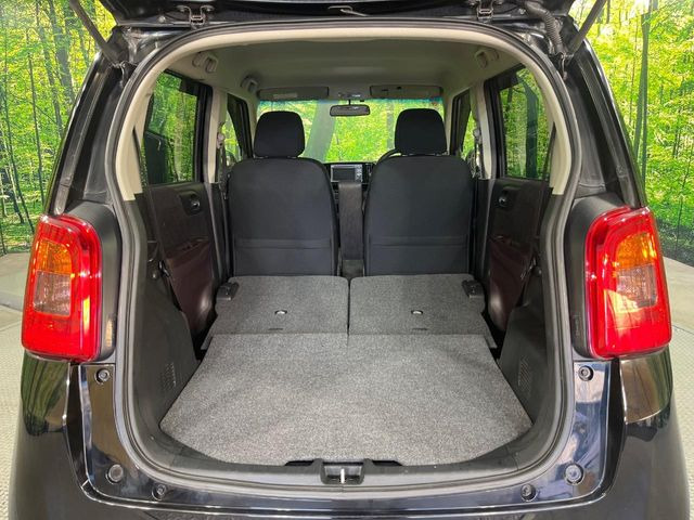 普段のお買い物や通勤、送迎等に十分な荷室スペースを確保しております。セカンドシートを倒すと、大きな荷物の積載も可能です♪