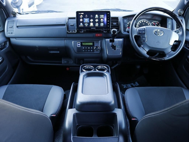 ハイエースバン2.8 スーパーGL ダークプライム ロング ディーゼル 4WD