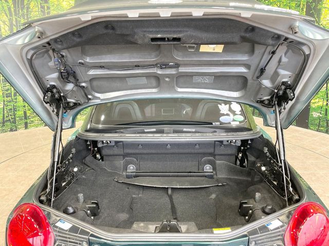 普段のお買い物や通勤、送迎等に十分な荷室スペースを確保しております。